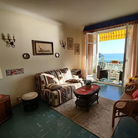 Vintage Flat On Bay - Free Car Park